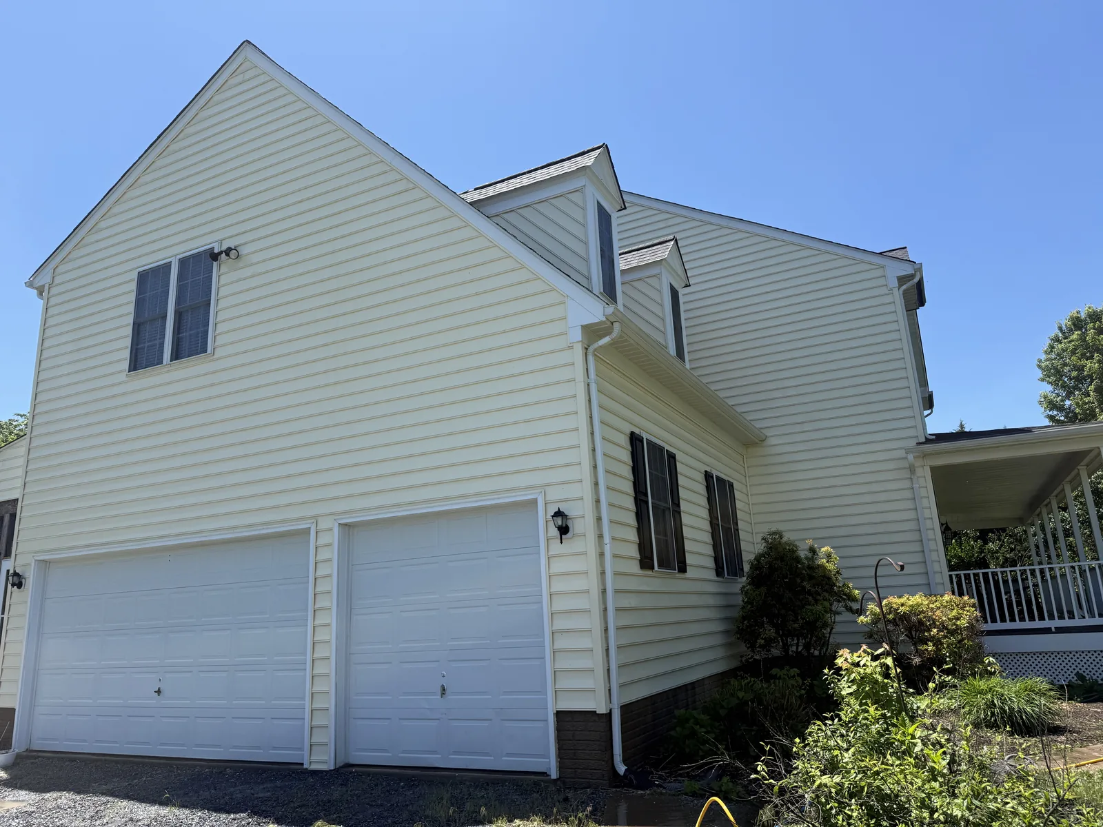 Two storey home after a full wash in Winchester VA by Thompson's Pressure Washing